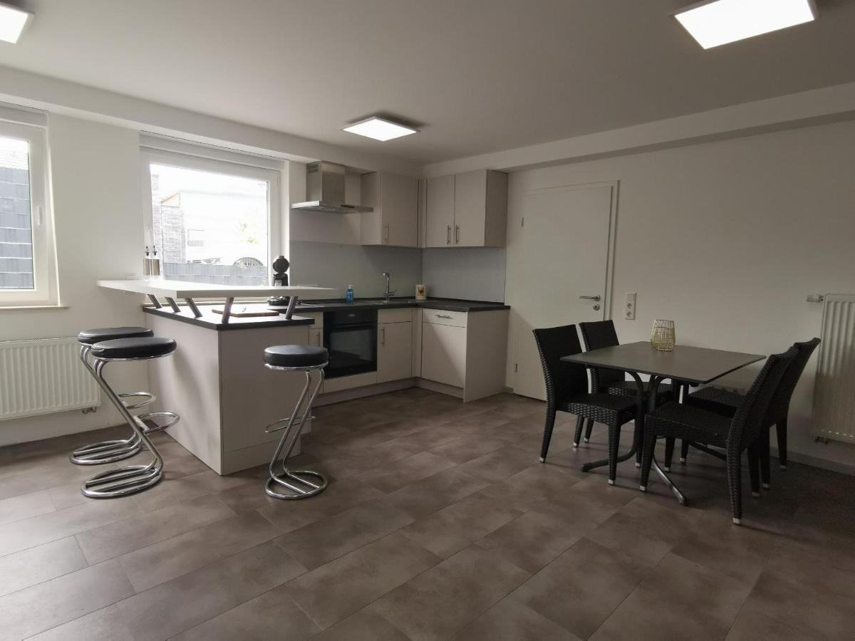 רמשייד Moderne Wohnung Mit Terrasse Und Eigenem Zugang. מראה חיצוני תמונה